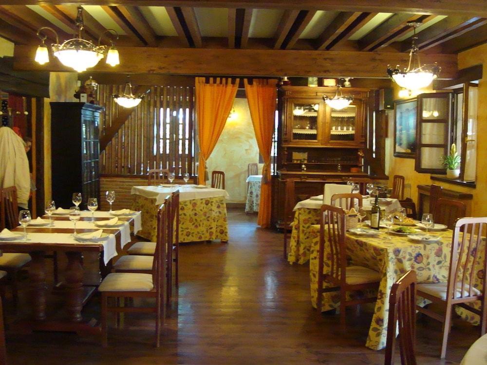 Posada Restaurante Prada A Tope Treceño Exterior foto